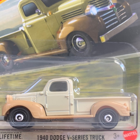 NEW- Mattel Matchbox 1940 Dodge V-Series Truck - Beige and Brown #119/125 - Picture 3 of 6